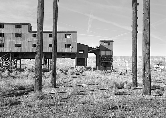 Abandoned  coal  mine  tipple, Reliance, Wyoming
